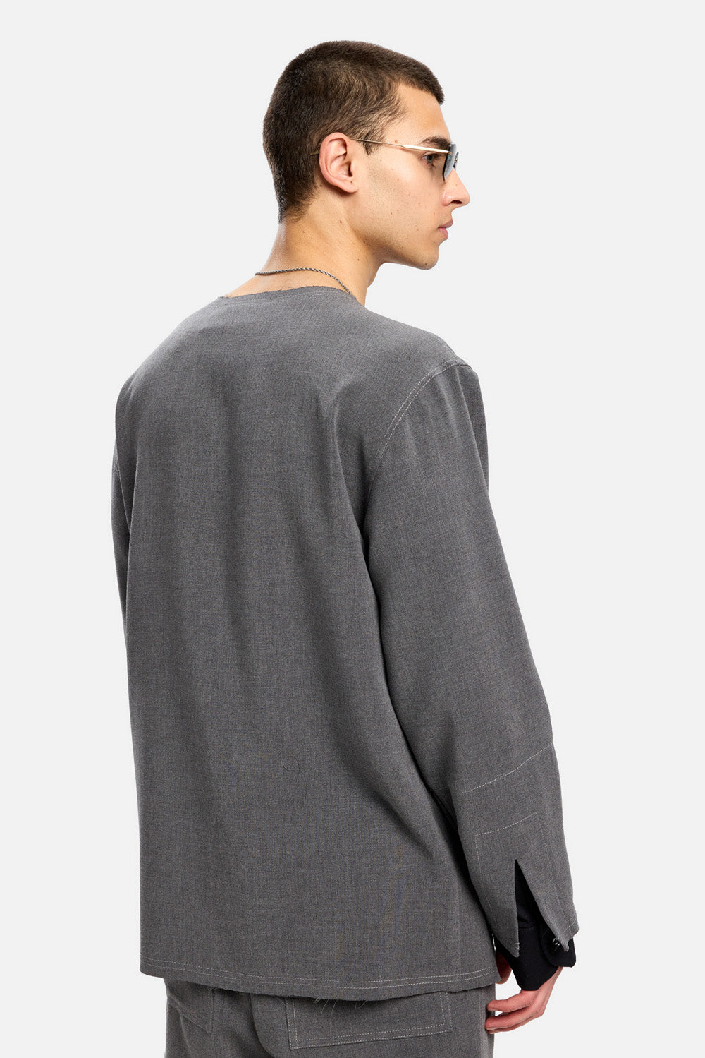 Bluza gri cu detaliu inspirat din cămăși 247  