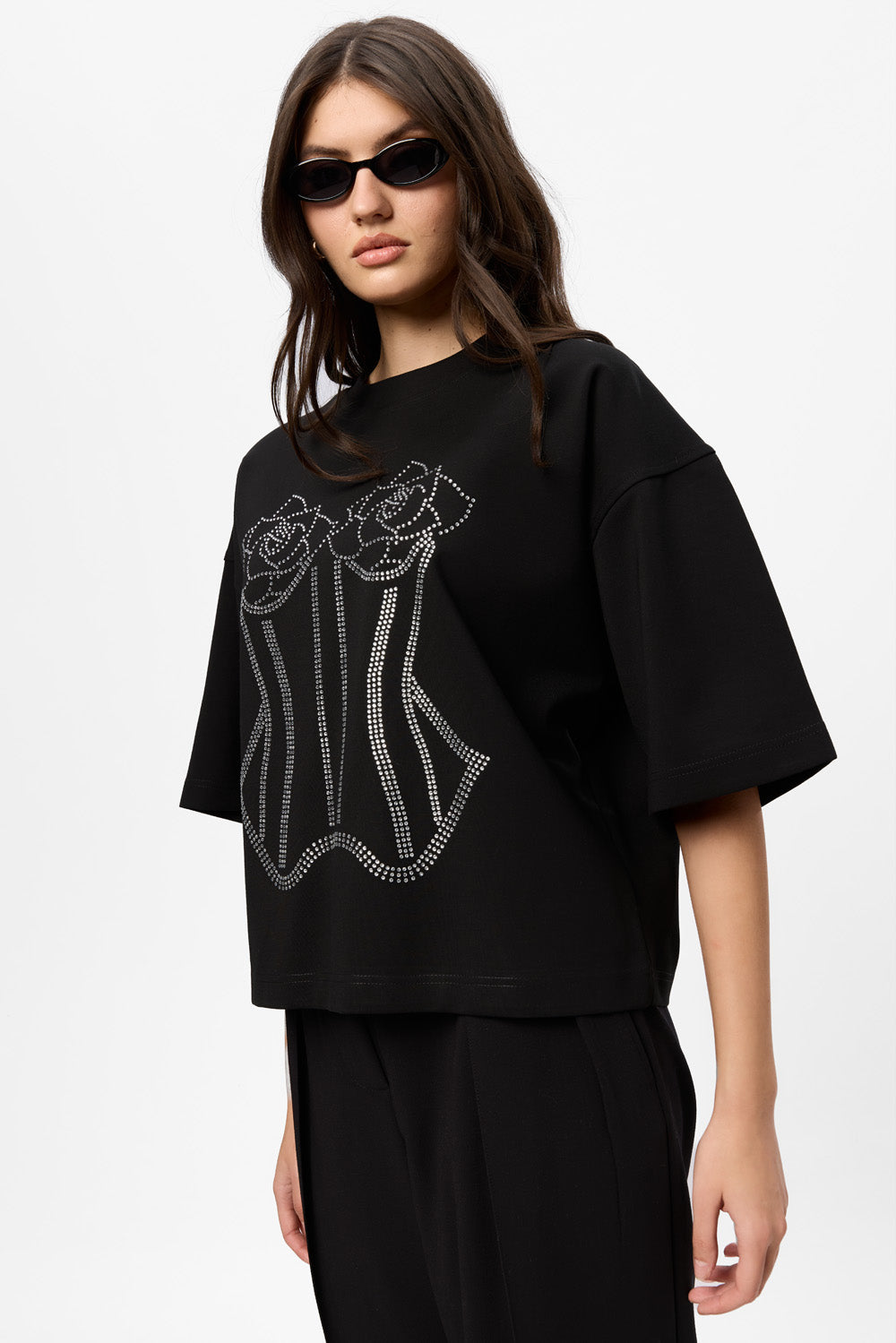 Tricou negru oversized cu aplicații de pietre strass Black Pearl