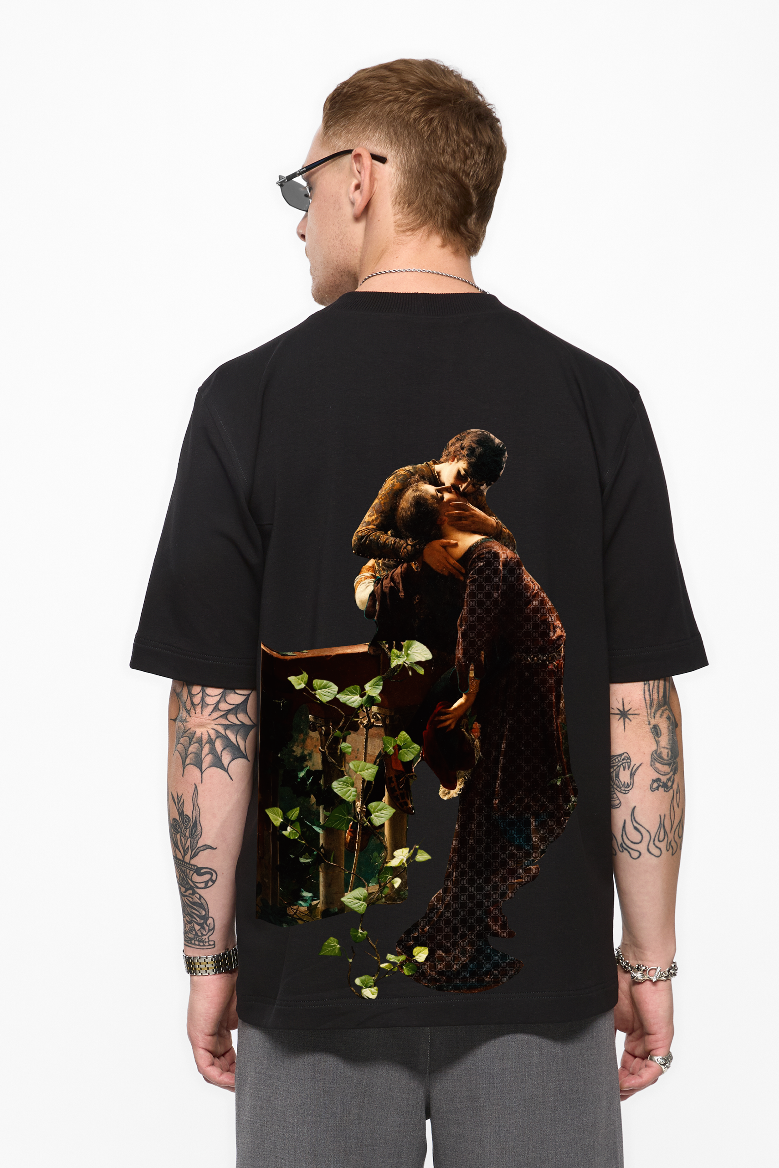 Tricou printat Embrace | Barbati | Negru | Stil modern și elegant | Confort și funcționalitate | Atelier Hamza