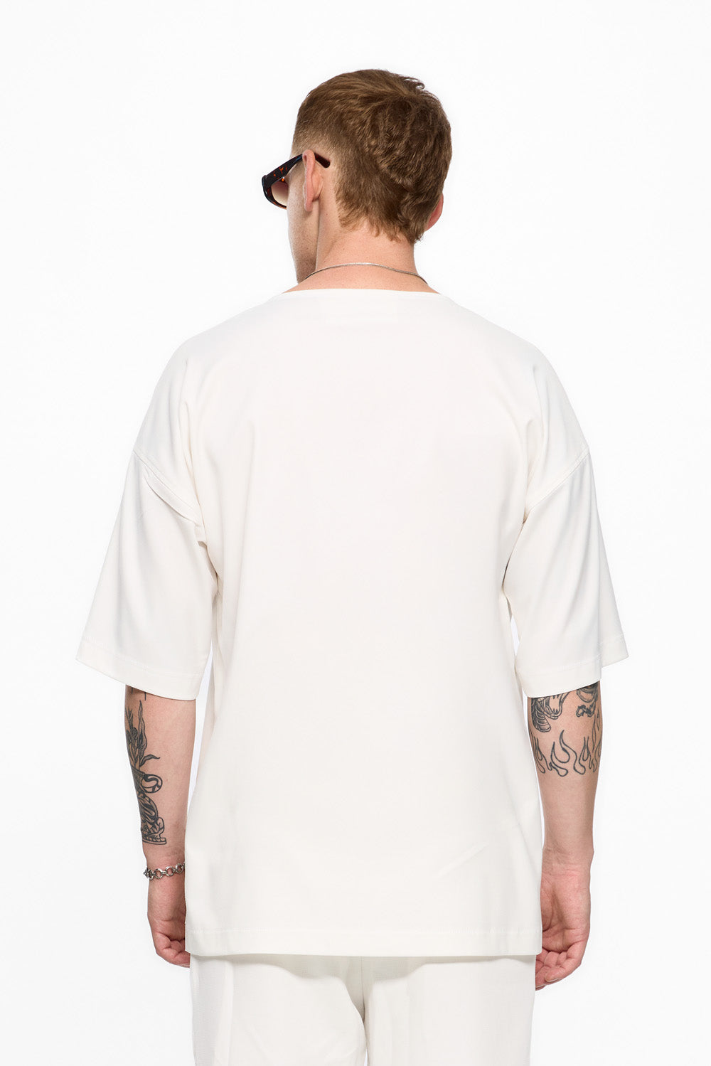 Thom V2 cloth T-shirt | Men | Off-White | Modern and elegant style Comfort and functionality Hamza Workshop | Atelier Hamza