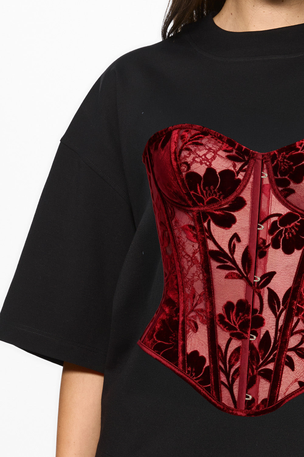 Tricou negru cu imprimeu Red Lace