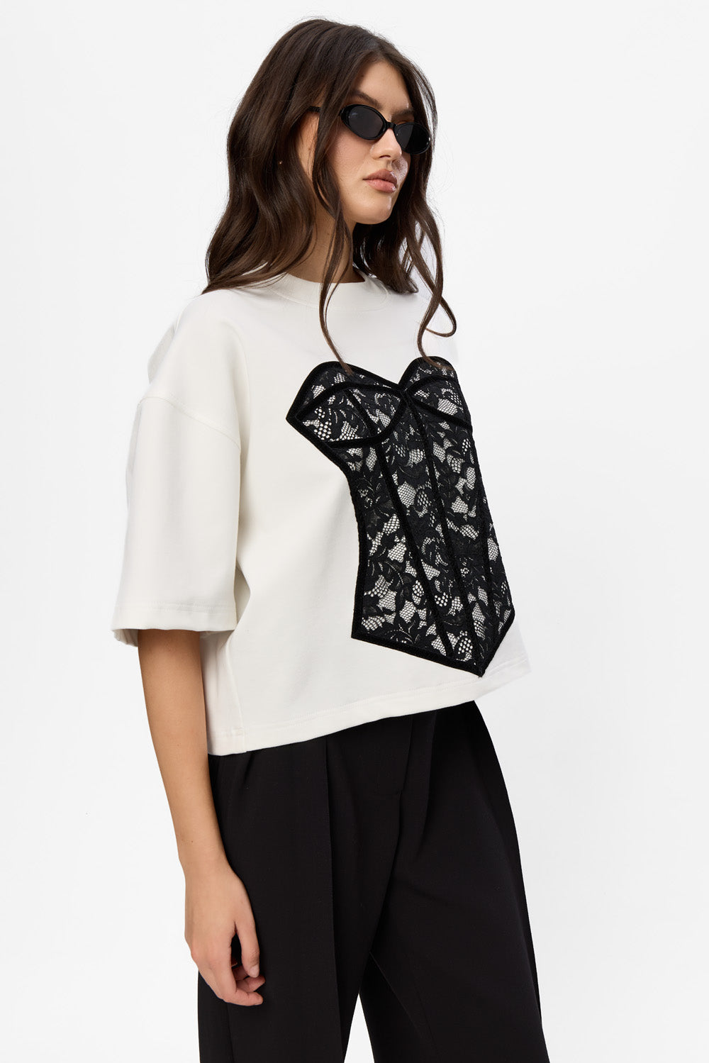 Tricou off-white cu corset cusut Silhouette