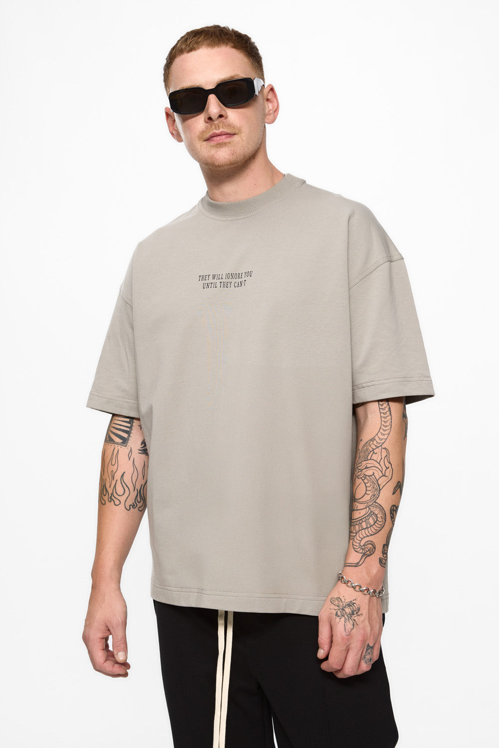 Tricou gri de barbati Ruh de la Hamza. Grey Tshirt for men RuH