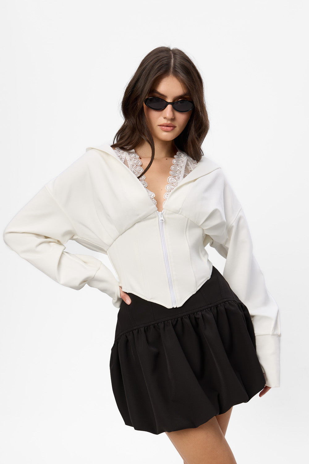 Hanorac off-white cu corset si dantela Karol V2