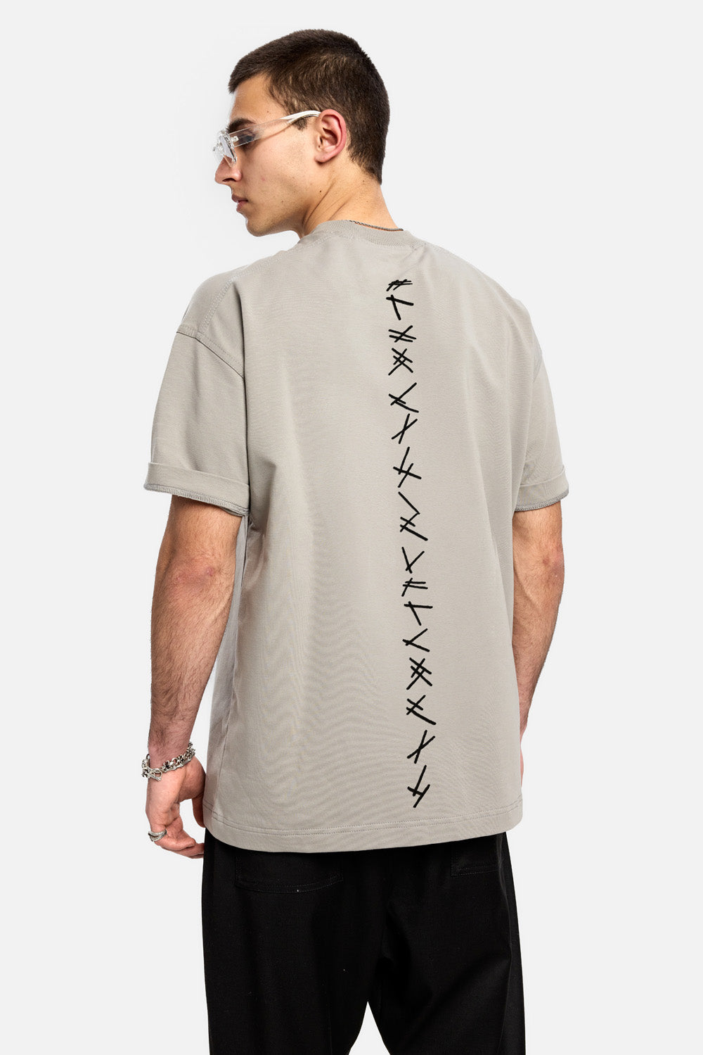 Tricou negru cu broderie Akira 