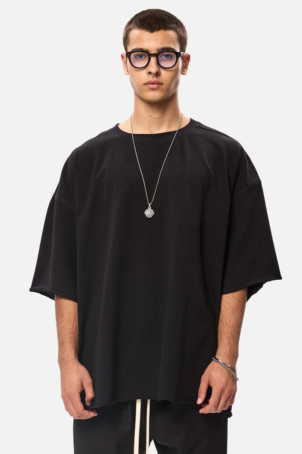 Tricou negru oversized