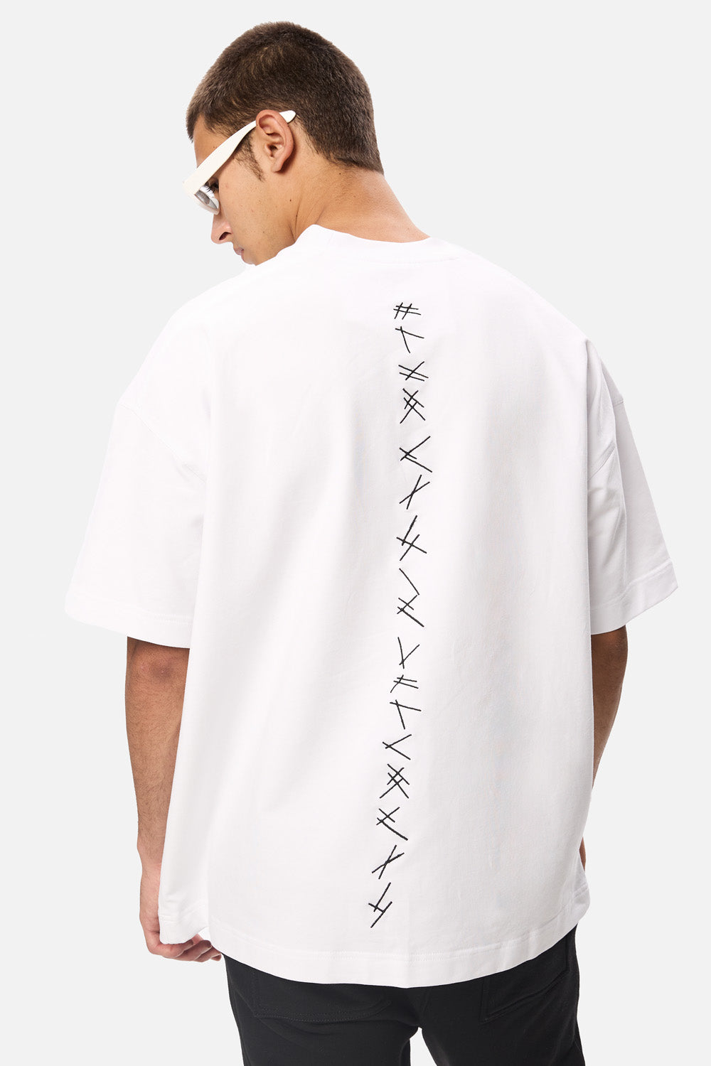 Tricou negru cu broderie Akira 