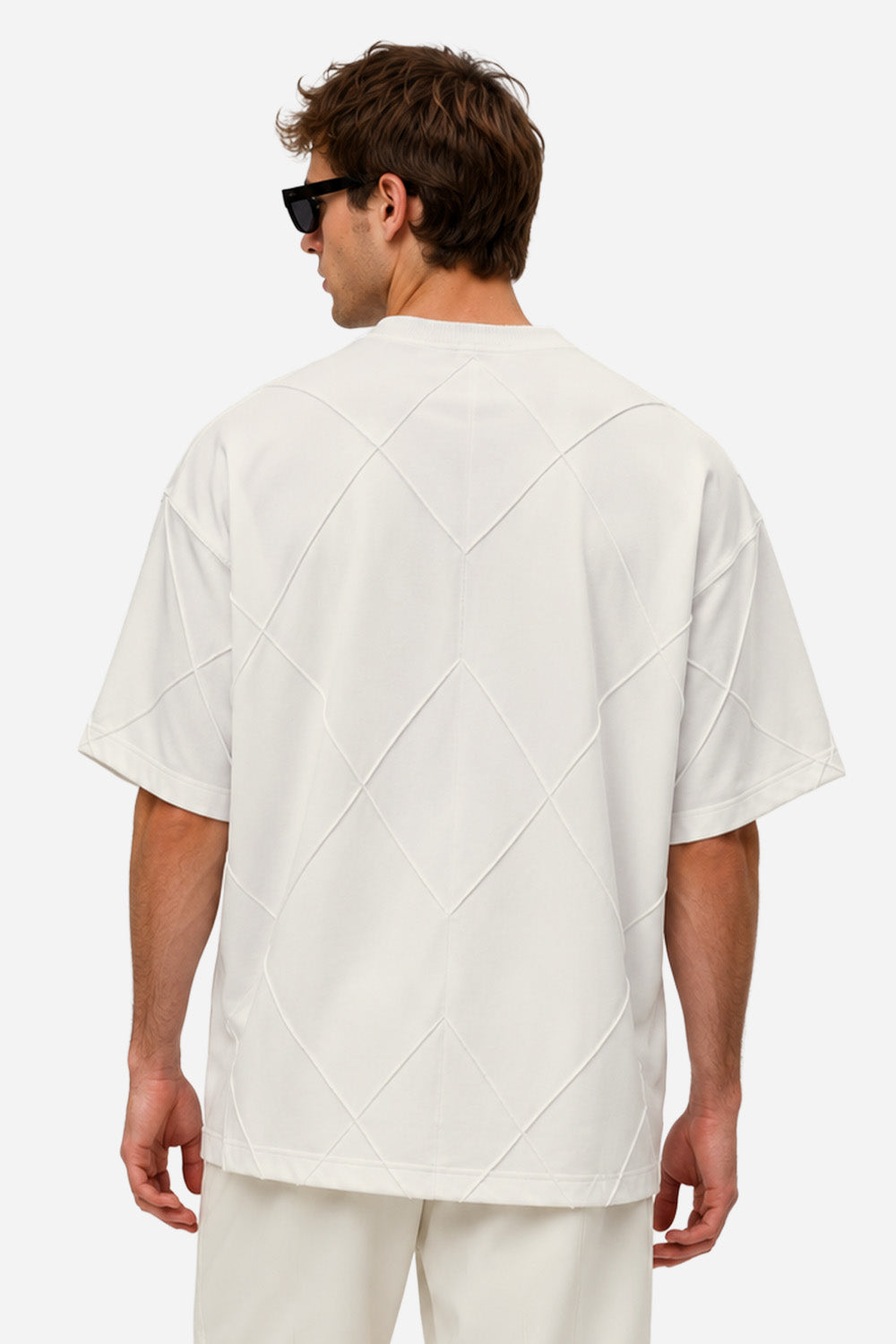 Tricou bărbați off-white din bumbac organic cu cusături decorative, vedere din spate