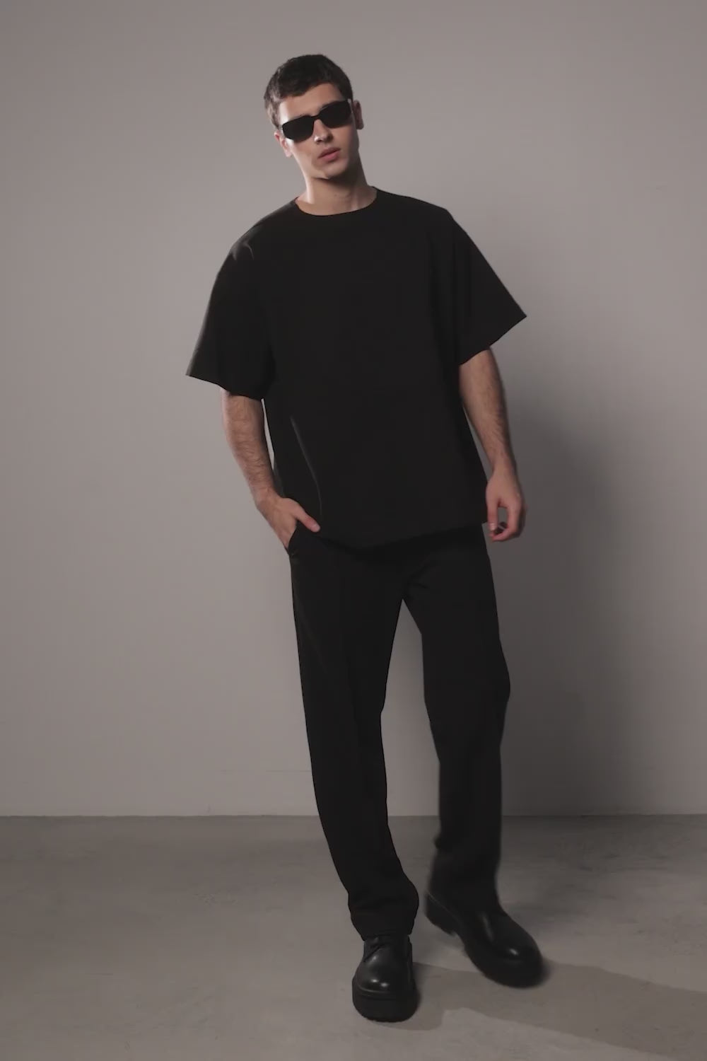 Oversized III black T-shirt - Hamza
